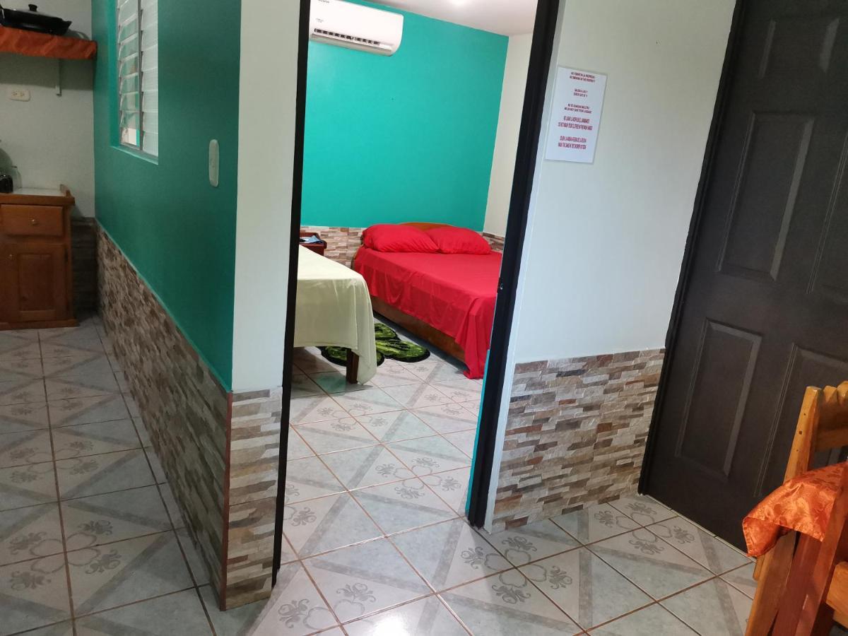 Cabinas Mitchaelle'S Puerto Viejo de Talamanca Экстерьер фото